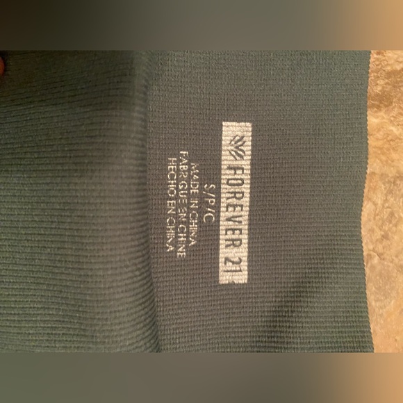 Forever 21 ribbed workout shorts - Picture 3 of 3